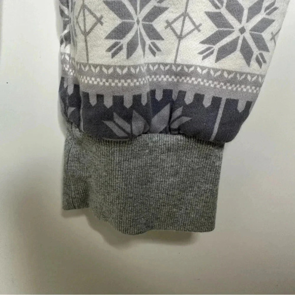 Tipsy Elves Gray Snowflake Hooded Onesie Jumpsuit Size Small - Picture 6 of 12